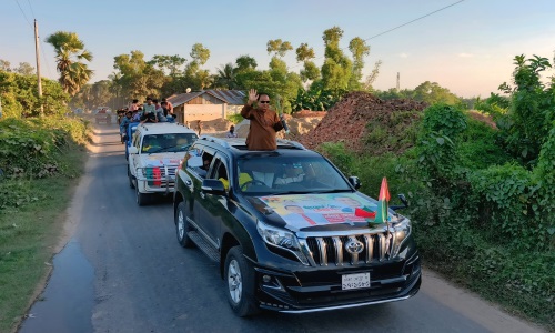 নাঙ্গলকোট ও লালমাই উপজেলায় বিএনপির মনোনয়ন বঞ্চিত নজির আহমেদ ভূঁইয়ার মোটর শোভাযাত্রা