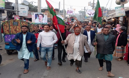 তারেক রহমানের স্বদেশ প্রত্যাবর্তনকে স্বাগত জানিয়ে নাঙ্গলকোটে আনন্দ মিছিল